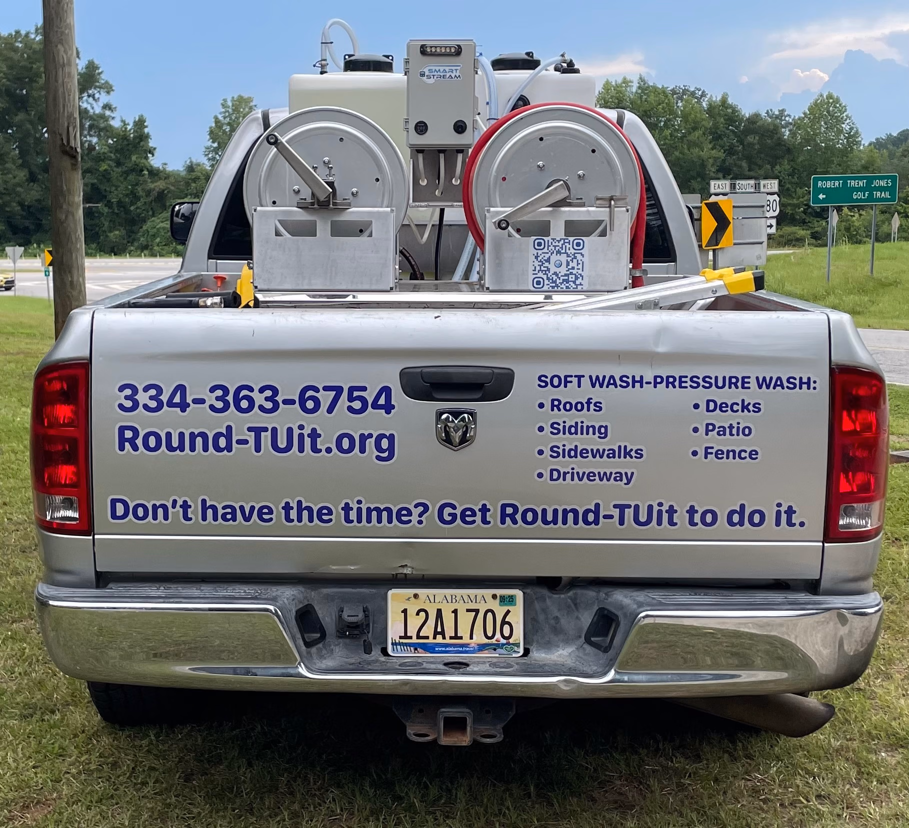 Round To It vehicle wrap in Lafayette, AL