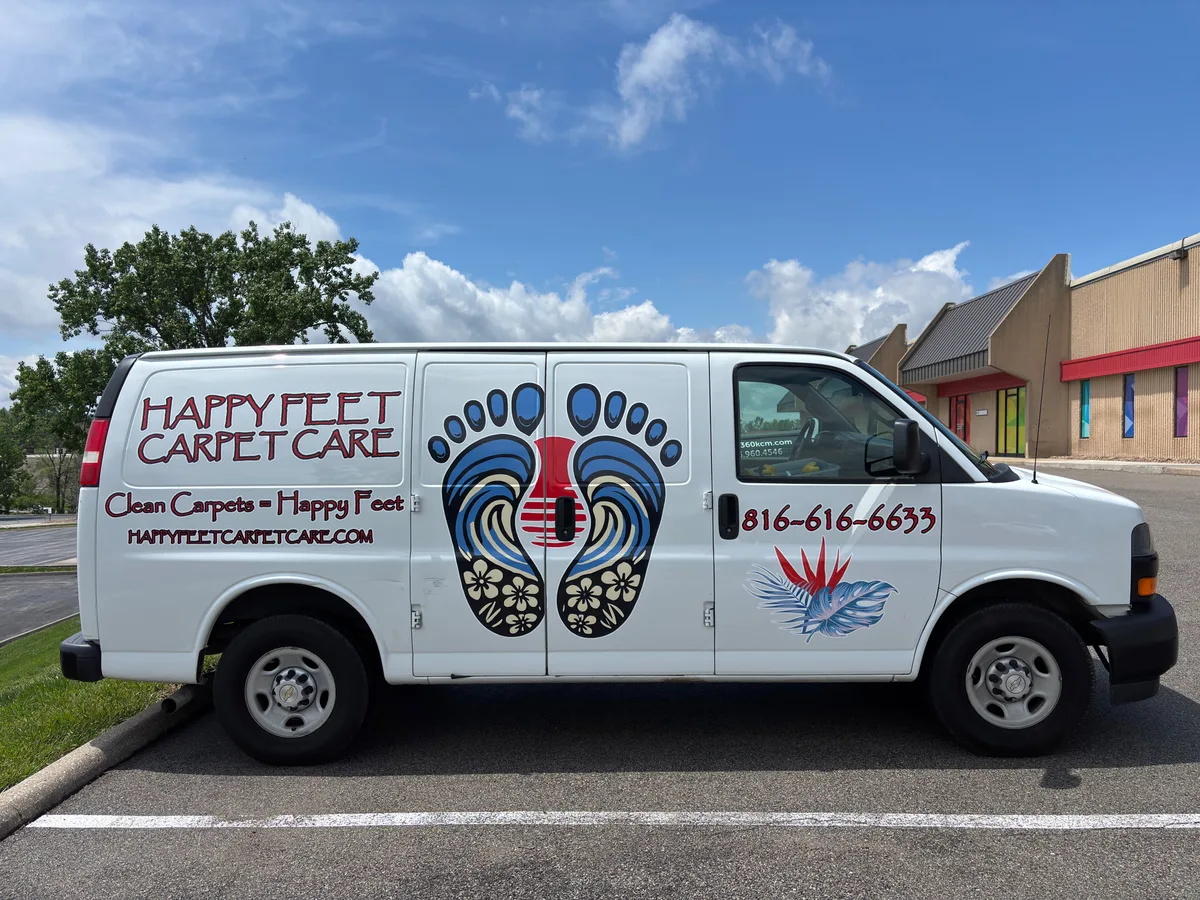 Spot graphics on a Chevrolet Express van in Kansas City, MO