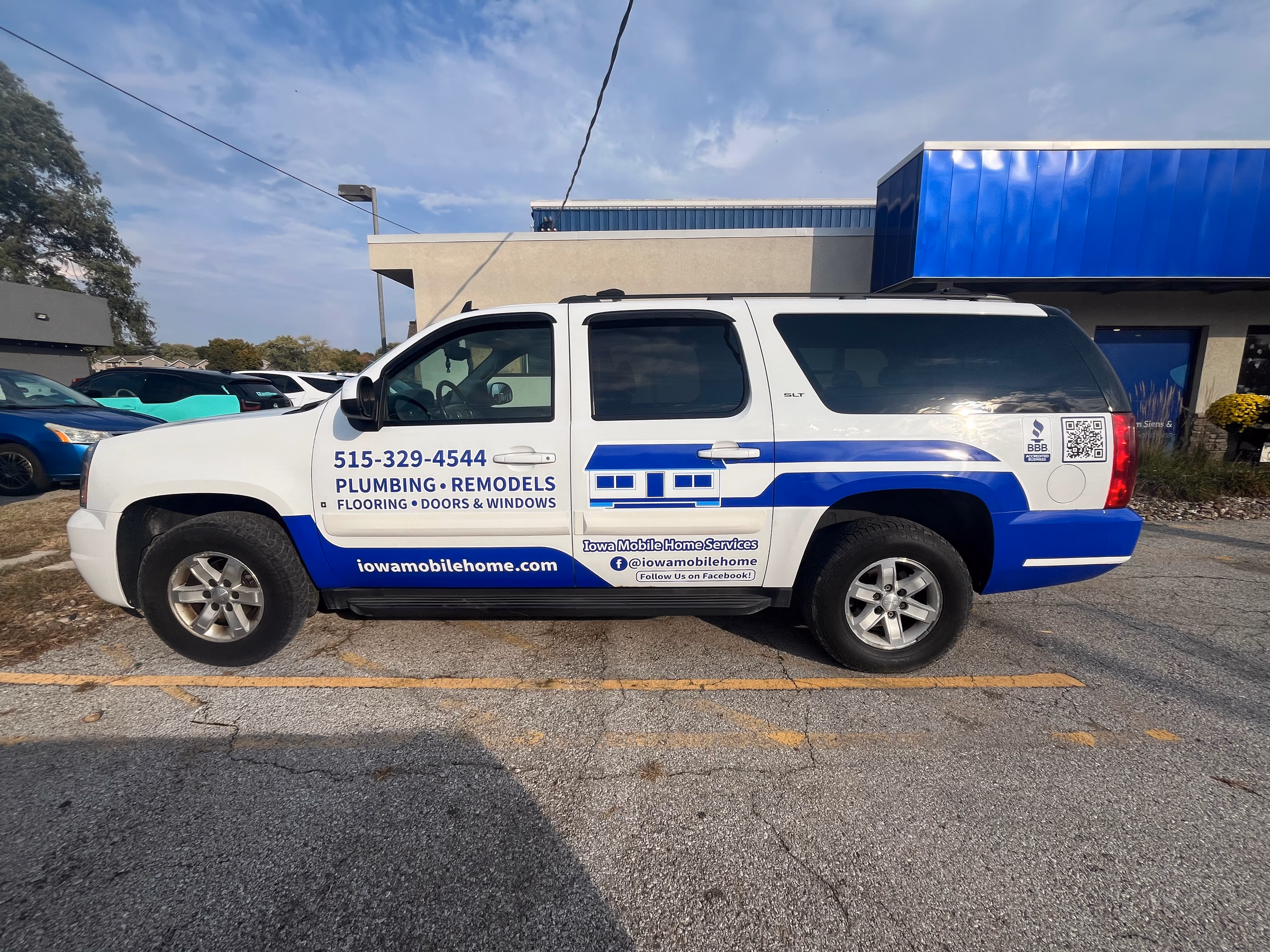 Iowa Mobile Home Services vehicle wrap in Des Moines, IA