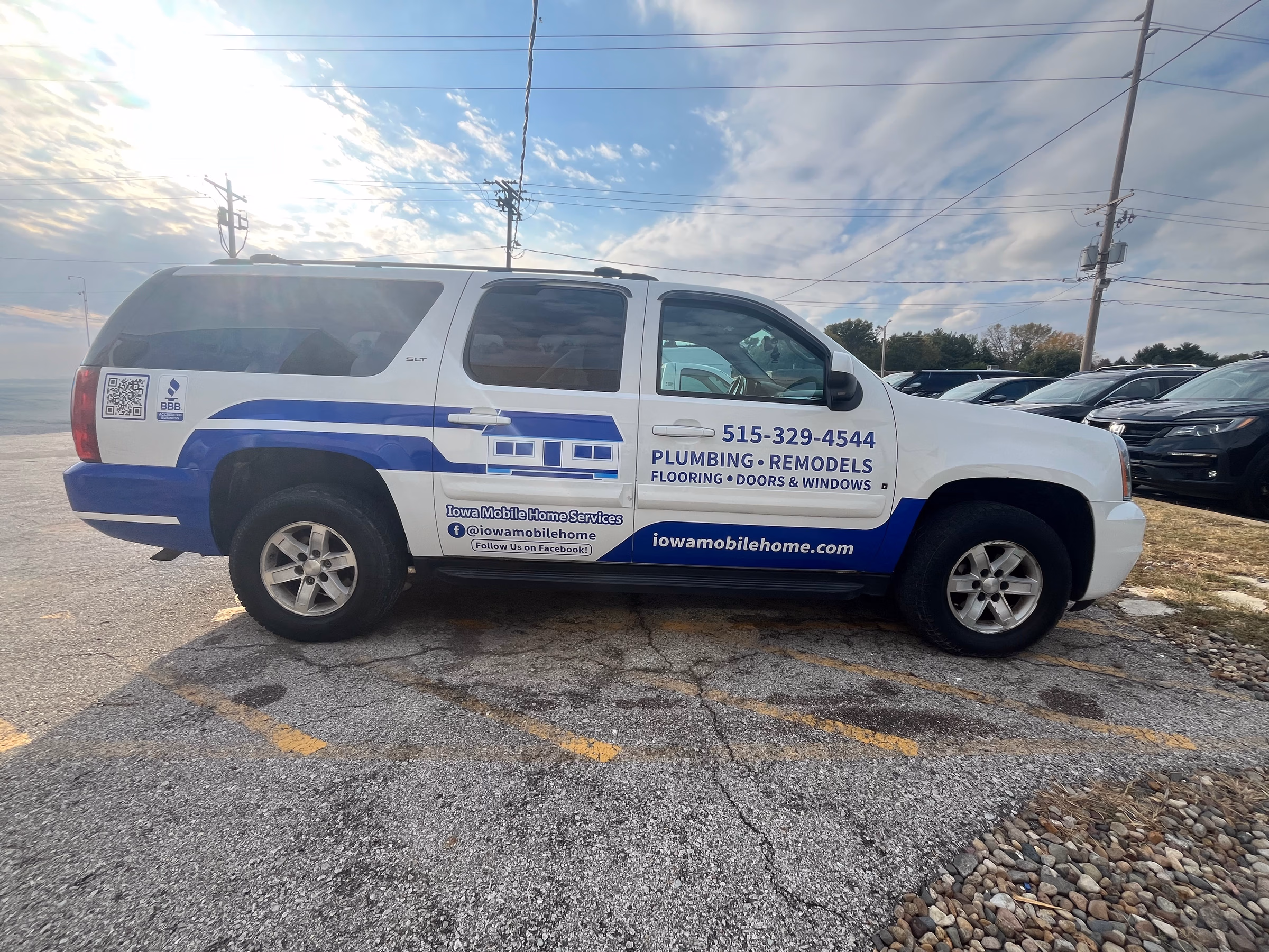 Iowa Mobile Home Services vehicle wrap in Des Moines, IA