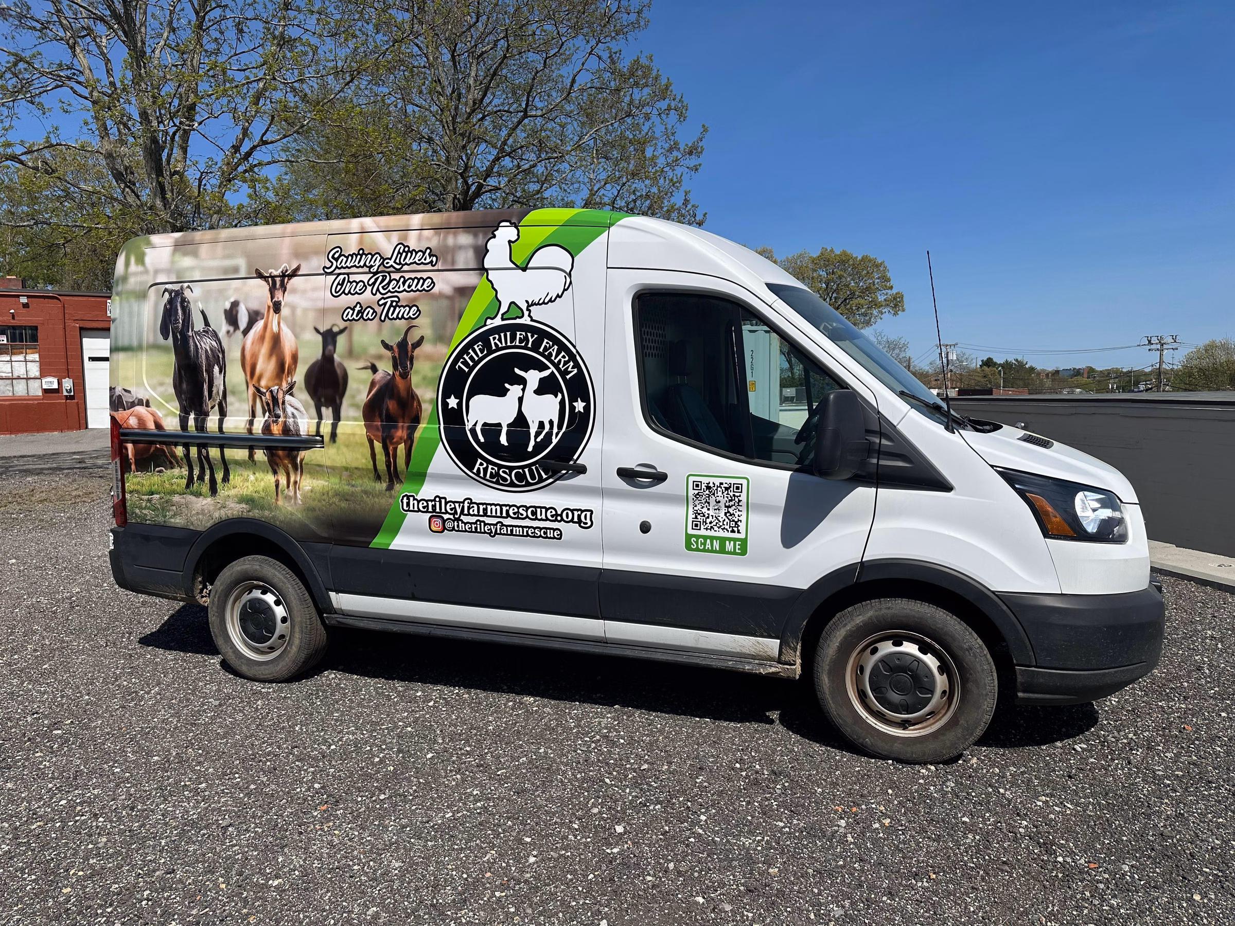 The Riley Farm Rescue vehicle wrap in Canterbury, CT