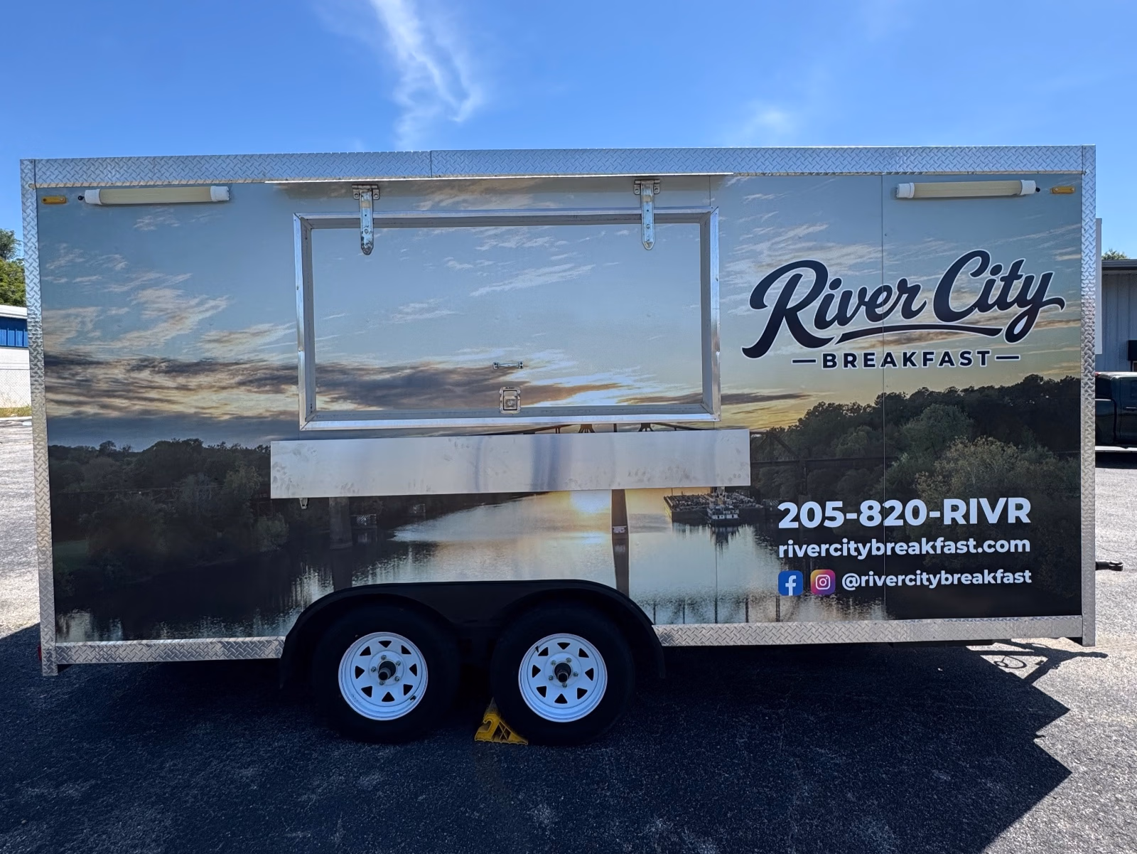 River City Breakfast vehicle wrap in Northport, AL