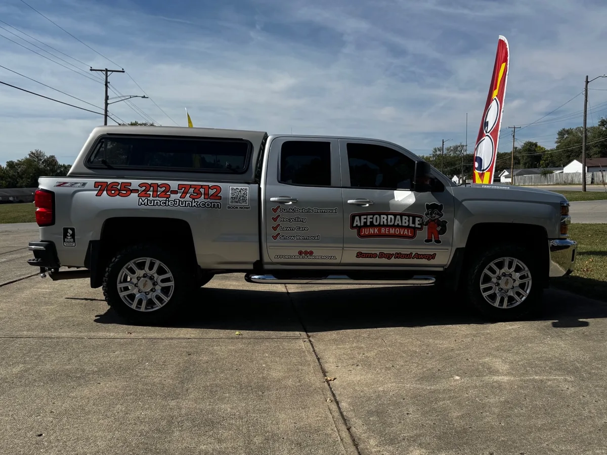 Spot graphics on a Chevrolet Silverado truck in Muncie, IN